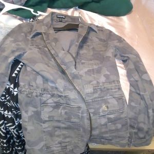 Express Camo Jacket size small